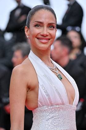 Cannes Nouvelle Vague Screening JR Jessica Kahawaty attending the screening of Nouvelle Vague at 78th Cannes Film Festival in Cannes, France on May, 17, 2025. Photo by Julien Reynaud APS-Medias ABACAPRESS.COM Cannes France  Copyright: xReynaudxJulien APS-Medias ABACAx