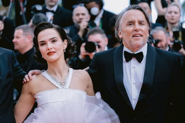 78eme Festival International du Film de Cannes Montée des marches Nouvelle Vague 78th International Cannes Film Festival Red carpet for Nouvelle vague Movie 444514 2025 05 17 Alpes Maritimes Cannes Cap Vert Deutch, Zoey Linklater, Richard  Copyright: xTerencexBaelenx STAR_444514_086