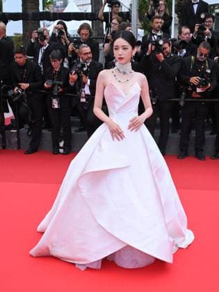 Cannes, 78th Cannes Film Festival 2025 - evening 5 - red carpet of the film Nouvelle Vague (New Wave) Cannes, 78th Cannes Film Festival 2025 - evening 5 - red carpet of the film NOUVELLE VAGUE - In the photo: Zhou Ye cannes France  Copyright: xIPA ABACAx
