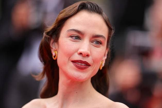 Cannes - Nouvelle Vague Red Carpet Alexa Chung attends the Nouvelle Vague (New Wave) red carpet at the 78th annual Cannes Film Festival at Palais des Festivals on May 17, 2025 in Cannes, France. Photo by Shootpix ABACAPRESS.COM Cannes France  Copyright: xShootpix ABACAx