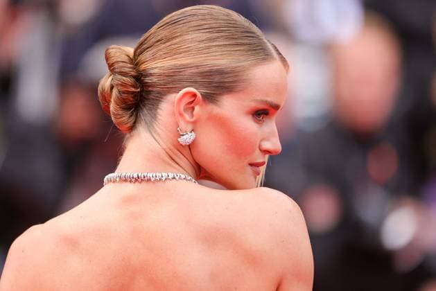 Cannes - Nouvelle Vague Red Carpet Rosie Huntington-Whiteley attends the Nouvelle Vague (New Wave) red carpet at the 78th annual Cannes Film Festival at Palais des Festivals on May 17, 2025 in Cannes, France. Photo by Shootpix ABACAPRESS.COM Cannes France  Copyright: xShootpix ABACAx