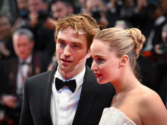 Cannes, 78th Cannes Film Festival 2025 - evening 5 - red carpet of the film Die My Love - In the photo: Robert Pattinson Jennifer Lawrence  Copyright: xManuelexMangiarottix xipa-agency.netx xPoolxPhotoxEventsx05x IPA_Agency_IPA57840642