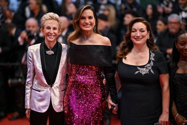 Cannes Die My Love Screening JR Lauran Bromley, Mariska Hargitay, Trish Adlesic attending the screening of Die My Love at 78th Cannes Film Festival in Cannes, France on May, 17, 2025. Photo by Julien Reynaud APS-Medias ABACAPRESS.COM Cannes France  Copyright: xReynaudxJulien APS-Medias ABACAx