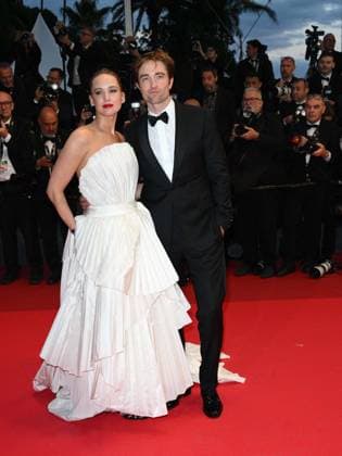 Cannes, 78th Cannes Film Festival 2025 - evening 5 - red carpet of the film Die, My Love Cannes, 78th Cannes Film Festival 2025 - evening 5 - red carpet of the film Die, My Love . In the photo Jennifer Lawrence and Robert Pattinson Cannes France  Copyright: xIPA ABACAx