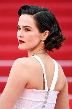 78eme Festival International du Film de Cannes Montée des marches Nouvelle Vague Festival de Cannes 2025 Red carpet Nouvelle vague Zoey Deutch 444525 2025 05 17 France  Copyright: xLionelxGuericolas MPPx STAR_444525_058