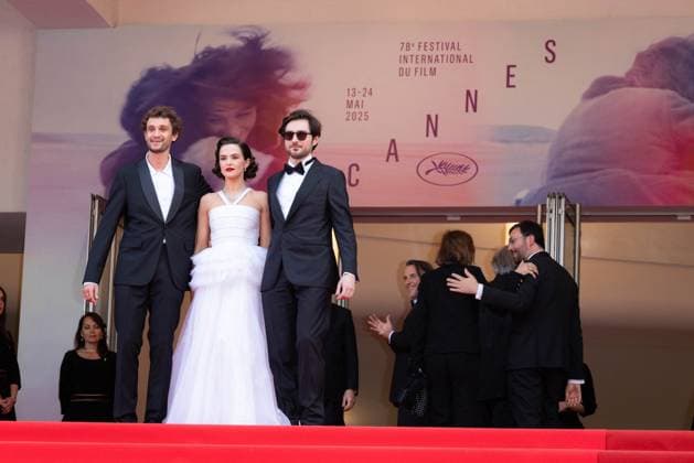 Cannes - Nouvelle Vague Red Carpet Guillaume Marbeck, Aubry Dullin attend the Nouvelle Vague (New Wave) red carpet at the 78th annual Cannes Film Festival at Palais des Festivals on May 17, 2025 in Cannes, France. Photo by Shootpix ABACAPRESS.COM Cannes France  Copyright: xShootpix ABACAx