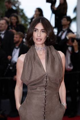 Cannes - Nouvelle Vague Red Carpet Paz Vega attends the Nouvelle Vague (New Wave) red carpet at the 78th annual Cannes Film Festival at Palais des Festivals on May 17, 2025 in Cannes, France. Photo by Shootpix ABACAPRESS.COM Cannes France  Copyright: xShootpix ABACAx