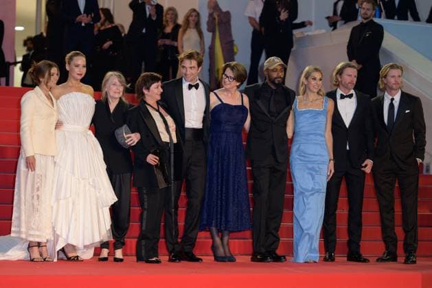 Cannes Die My Love Red Carpet NG Andrea Calderwood, Justine Ciarrocchi, Sissy Spacek, Robert Pattinson, Lynne Ramsay, Jennifer Lawrence, LaKeith Stanfield, Molly Smith, Thad Luckinbill and Trent Luckinbill attending the ‘Die My Love’ Screening and Red Carpet at Palais Des Festivals in Cannes, France on May 17 2025 as part of the 78th Cannes Film Festival. Photo by Nicolas Genin ABACAPRESS.COM Cannes France  Copyright: xGeninxNicolas ABACAx