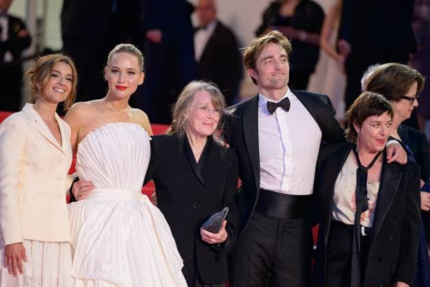 Cannes Die My Love Red Carpet NG Andrea Calderwood, Justine Ciarrocchi, Sissy Spacek, Robert Pattinson, Lynne Ramsay, Jennifer Lawrence, LaKeith Stanfield, Molly Smith, Thad Luckinbill and Trent Luckinbill attending the ‘Die My Love’ Screening and Red Carpet at Palais Des Festivals in Cannes, France on May 17 2025 as part of the 78th Cannes Film Festival. Photo by Nicolas Genin ABACAPRESS.COM Cannes France  Copyright: xGeninxNicolas ABACAx