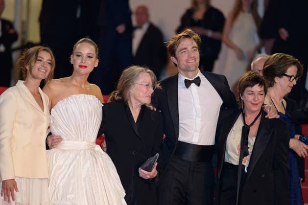 Cannes Die My Love Red Carpet NG Andrea Calderwood, Justine Ciarrocchi, Sissy Spacek, Robert Pattinson, Lynne Ramsay, Jennifer Lawrence, LaKeith Stanfield, Molly Smith, Thad Luckinbill and Trent Luckinbill attending the ‘Die My Love’ Screening and Red Carpet at Palais Des Festivals in Cannes, France on May 17 2025 as part of the 78th Cannes Film Festival. Photo by Nicolas Genin ABACAPRESS.COM Cannes France  Copyright: xGeninxNicolas ABACAx