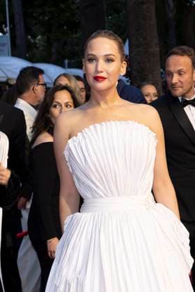 Die My Love red carpet Jennifer Lawrence attends the Die My Love red carpet at the 78th annual Cannes Film Festival at Palais des Festivals on May 17, 2025 in Cannes, France.  Copyright: x Chassery+Courdjix