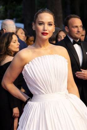 Die My Love red carpet Jennifer Lawrence attends the Die My Love red carpet at the 78th annual Cannes Film Festival at Palais des Festivals on May 17, 2025 in Cannes, France.  Copyright: x Chassery+Courdjix