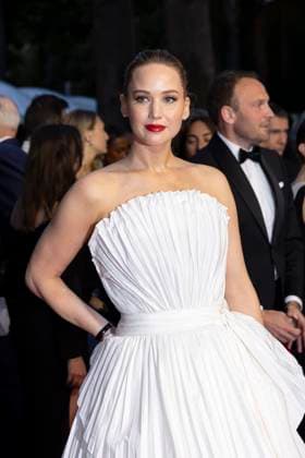 Die My Love red carpet Jennifer Lawrence attends the Die My Love red carpet at the 78th annual Cannes Film Festival at Palais des Festivals on May 17, 2025 in Cannes, France.  Copyright: x Chassery+Courdjix