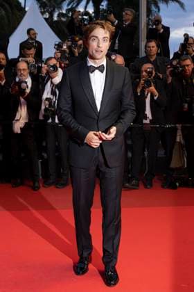 Die My Love red carpet Robert Pattinson attend the Die My Love red carpet at the 78th annual Cannes Film Festival at Palais des Festivals on May 17, 2025 in Cannes, France.  Copyright: x Chassery+Courdjix