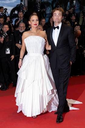 Die My Love red carpet Jennifer Lawrence and Robert Pattinson attend the Die My Love red carpet at the 78th annual Cannes Film Festival at Palais des Festivals on May 17, 2025 in Cannes, France.  Copyright: x Chassery+Courdjix