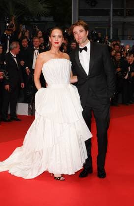 Die My Love Red Carpet at the 78th Annual Cannes Film Festival Jennifer Lawrence, Robert Pattinson - Die My Love Red Carpet at the 78th Annual Cannes Film Festival in Cannes, France on May 17, 2025.  Copyright: x Chassery+Courdjix