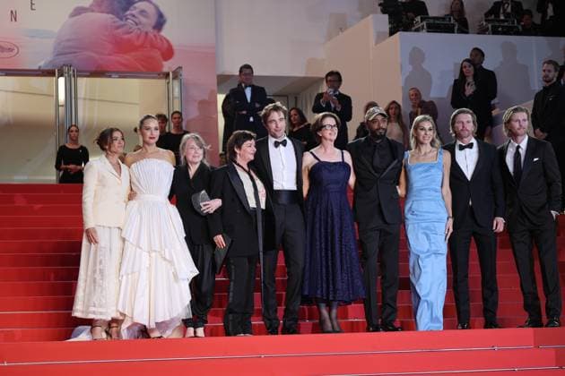 Die My Love Red Carpet at the 78th Annual Cannes Film Festival Justine Ciarrocchi, Jennifer Lawrence, Sissy Spacek, Robert Pattinson, Lynne Ramsay, LaKeith Stanfield, Andrea Calderwood, Molly Smith, Trent Luckinbill and Thad Luckinbill - Die My Love Red Carpet at the 78th Annual Cannes Film Festival in Cannes, France on May 17, 2025. Copyright: x Chassery+Courdjix