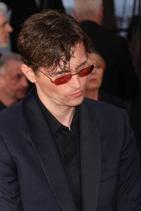 78eme Festival International du Film de Cannes Montée des marches du film Die my love 78th Cannes Film Festival Red carpet of the film Die my love Raphael Quenard 444527 2025 05 17 Cannes France  Copyright: xIsabellexVautierx xStarfacex STAR_444527_004