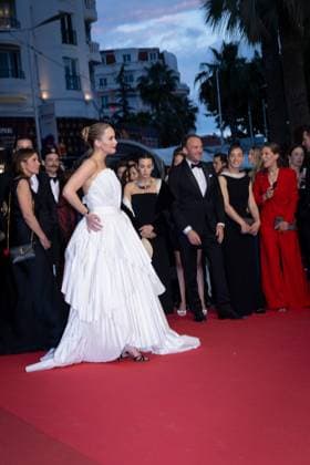 Die My Love Red Carpet - The 78th Annual Cannes Film Festival Jennifer Lawrence attend the Die My Love red carpet during The 78th Annual Cannes Film Festival at Palais des Festivals on May 17, 2025 in Cannes, France.  Copyright: xKazukoxWakayamax