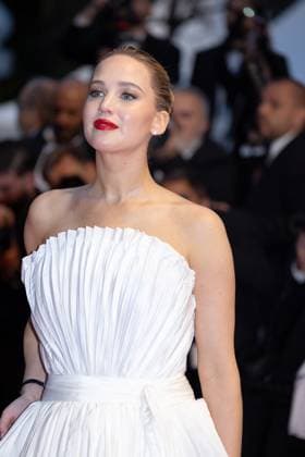 Die My Love Red Carpet - The 78th Annual Cannes Film Festival Jennifer Lawrence attend the Die My Love red carpet during The 78th Annual Cannes Film Festival at Palais des Festivals on May 17, 2025 in Cannes, France.  Copyright: xKazukoxWakayamax