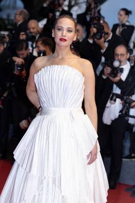 Die My Love Red Carpet - The 78th Annual Cannes Film Festival Jennifer Lawrence attend the Die My Love red carpet during The 78th Annual Cannes Film Festival at Palais des Festivals on May 17, 2025 in Cannes, France.  Copyright: xKazukoxWakayamax