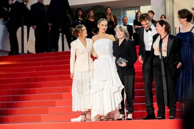 Die, My Love premiere in Cannes Molly Smith, Jennifer Lawrence and Sissy Spacek, Robert Pattinson, Lynne Ramsay at the Die, My Love Premiere during the 78th Cannes Film Festival held at Palais des Festivals on May 17, 2025 in Cannes, France. CAP KA Kristina Afanasyeva Cannes Alpes-Maritimes France Copyright: xKristinaxAfanasyeva CapitalxPicturesx