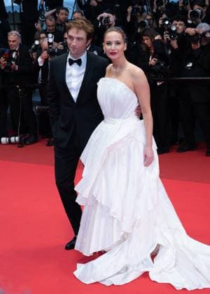 Die My Love Premiere at 78th Festival de Cannes - Cannes, France CANNES, FRANCE. May 17, 2025: Jennifer Lawrence & Robert Pattinson at the premiere for Die My Love at the 78th Festival de Cannes. Picture: Paul Smith Featureflash Cannes France  Copyright: xPaulxSmithx xFeatureflashx