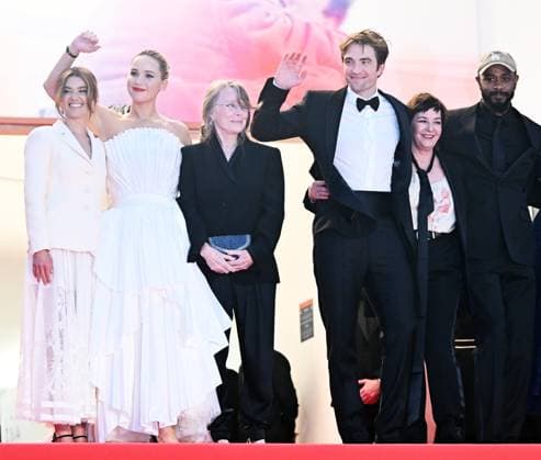 Scottish director Lynn Ramsay, British actor Robert Pattinson, American actresses Jennifer Lawrence, Sissy Spacek, actor LaKeith Stanfield and producer Justine Ciarrocchi attend the premiere of Die My Love at the 78th Cannes Film Festival in Cannes, France on Saturday May 17, 2025.  CAN20250517160 RUNExHELLESTAD