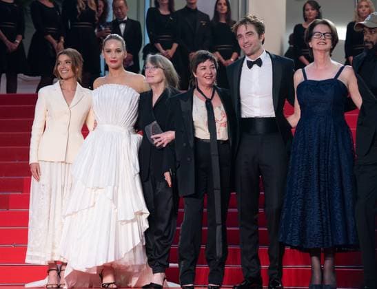 Die My Love Premiere at 78th Festival de Cannes - Cannes, France CANNES, FRANCE. May 17, 2025: Justine Ciarrocchi, Jennifer Lawrence, Sissy Spacek, Lynne Ramsay, Robert Pattinson & Andrea Calderwood at the premiere for Die My Love at the 78th Festival de Cannes. Picture: Paul Smith Featureflash Cannes France  Copyright: xPaulxSmithx xFeatureflashx