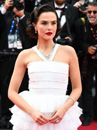 Cannes, 78th Cannes Film Festival 2025 - evening 5 - red carpet of the film Die, My Love Cannes, 78th Cannes Film Festival 2025 - evening 5 - red carpet of the film Die, My Love . In the photo Zoey Deutch Cannes France  Copyright: xIPA ABACAx