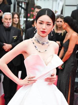 Cannes, 78th Cannes Film Festival 2025 - evening 5 - I Beauty Cannes, 78th Cannes Film Festival 2025 - evening 5 - red carpet of the film Nouvelle Vague - In the photo: Zhou Ye cannes France  Copyright: xIPA ABACAx