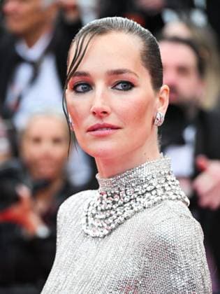 Cannes, 78th Cannes Film Festival 2025 - evening 5 - I Beauty Cannes, 78th Cannes Film Festival 2025 - evening 5 - red carpet of the film Nouvelle Vague In the photo: Joséphine Le Tutour cannes France  Copyright: xIPA ABACAx