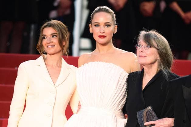 Cannes Die My Love Screening JD Justine Ciarrocchi, Jennifer Lawrence, Sissy Spacek attend the Die My Love red carpet at the 78th annual Cannes Film Festival at Palais des Festivals on May 17, 2025 in Cannes, France. Photo by Jerome Domine ABACAPRESS.COM Cannes France  Copyright: xDominexJerome ABACAx