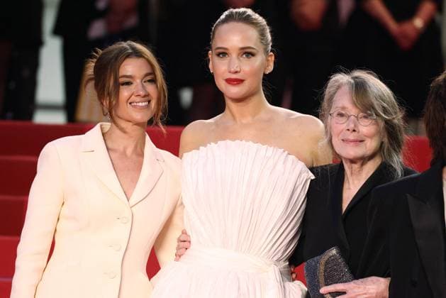 Cannes Die My Love Screening JD Justine Ciarrocchi, Jennifer Lawrence, Sissy Spacek attend the Die My Love red carpet at the 78th annual Cannes Film Festival at Palais des Festivals on May 17, 2025 in Cannes, France. Photo by Jerome Domine ABACAPRESS.COM Cannes France  Copyright: xDominexJerome ABACAx