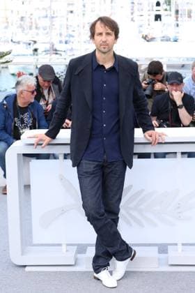 Cannes L inconnu De La Grande Arche Photocall JD Stephane Demoustier attend the L inconnu De La Grande Arche Photocall at the 78th annual Cannes Film Festival at Palais des Festivals on May 17, 2025 in Cannes, France. Photo by Jerome Domine ABACAPRESS.COM Cannes France  Copyright: xDominexJerome ABACAx
