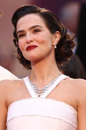 Cannes Nouvelle Vague Screening JD Zoey Deutsch attending the screening of Nouvelle Vague in Cannes, France on May 17, 2025, as part of the 78th Cannes Film Festival. Photo by Jerome Domine ABACAPRESS.COM Cannes France  Copyright: xDominexJerome ABACAx