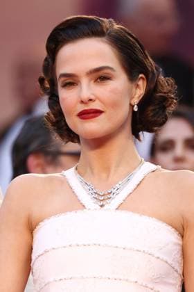 Cannes Nouvelle Vague Screening JD Zoey Deutsch attending the screening of Nouvelle Vague in Cannes, France on May 17, 2025, as part of the 78th Cannes Film Festival. Photo by Jerome Domine ABACAPRESS.COM Cannes France  Copyright: xDominexJerome ABACAx