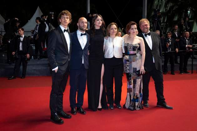Montée des marches du film Le roi soleil lors du 78ème Festival International du Film de Cannes Jean Baptiste Durand, Roxane Mesquida Montée des marches du film Le roi soleil lors du 78ème Festival International du Film de Cannes, au Palais des Festivals à Cannes Le 17 mai 2025 Olivier Borde Bestimage Red carpet for the movie Le roi soleil during the 78th Cannes International Film Festival at the Palais des Festivals in Cannes, France On may 17th 2025 Cannes France  Copyright: xOLIVIERxBORDEx xBESTIMAGExOLIVIERxBORDEx xBESTIMAGEx