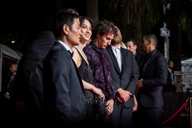 Montée des marches du film Le roi soleil lors du 78ème Festival International du Film de Cannes Lucie Zhang, Nemo Schiffman Montée des marches du film Le roi soleil lors du 78ème Festival International du Film de Cannes, au Palais des Festivals à Cannes Le 17 mai 2025 Olivier Borde Bestimage Red carpet for the movie Le roi soleil during the 78th Cannes International Film Festival at the Palais des Festivals in Cannes, France On may 17th 2025 Cannes France  Copyright: xOLIVIERxBORDEx xBESTIMAGExOLIVIERxBORDEx xBESTIMAGEx