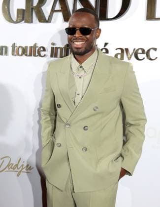 Internationale Filmfestspiele von Cannes, Le Grand Diner-Dadju LE GRAND DÃŽNER-DADJU Dadju Djuna Nsungula, dit Dadju, Photocall pour la SoirÃ e du Grand Diner, au Beach Club du Carlton, en prÃ sence de Dadju. France , Cannes le 18 mai 2025  Copyright: xDFYx
