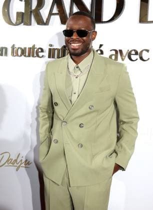 Internationale Filmfestspiele von Cannes, Le Grand Diner-Dadju LE GRAND DÃŽNER-DADJU Dadju Djuna Nsungula, dit Dadju, Photocall pour la SoirÃ e du Grand Diner, au Beach Club du Carlton, en prÃ sence de Dadju. France , Cannes le 18 mai 2025  Copyright: xDFYx
