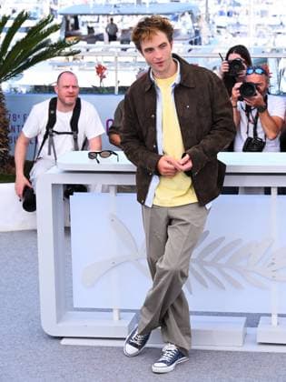 Cannes, 78th Cannes Film Festival 2025 - day 5 - Photocall of the film Die My Love Cannes, 78th Cannes Film Festival 2025 - day 5 - Photocall of the film Die My Love . In the photo Robert Pattinson Cannes France France  Copyright: xIPA ABACAx