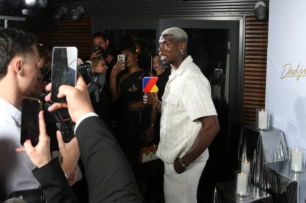 Le Grand Diner en toute intimite avec Dadju Paul Pogba at the photocall of Le Grand Diner en toute intimite with Dadju on the beach of the Carlton Hotel during the 78th Cannes International Film Festival, France, May 17, 2025 Lionel Urman Bestimage  Copyright: xLIONELxURMANxx xBESTIMAGExLIONELxURMANxx xBESTIMAGEx