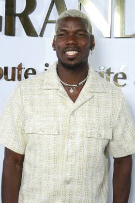 Le Grand Diner en toute intimite avec Dadju Paul Pogba at the photocall of Le Grand Diner en toute intimite with Dadju on the beach of the Carlton Hotel during the 78th Cannes International Film Festival, France, May 17, 2025 Lionel Urman Bestimage  Copyright: xLIONELxURMANxx xBESTIMAGExLIONELxURMANxx xBESTIMAGEx