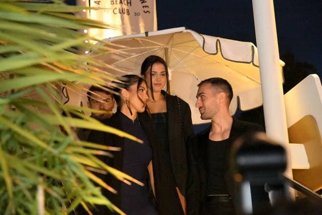 Le Grand Diner en toute intimite with Dadju Antoine Dupont and former Miss France Iris Mittenaere at the photocall of Le Grand Diner en toute intimite with Dadju on the beach of the Carlton Hotel during the 78th Cannes International Film Festival, France, May 17, 2025 Lionel Urman Bestimage  Copyright: xLIONELxURMANxx xBESTIMAGExLIONELxURMANxx xBESTIMAGEx