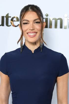 Le Grand Diner en toute intimite with Dadju Iris Mittenaere at the photocall of Le Grand Diner en toute intimite with Dadju on the beach of the Carlton Hotel during the 78th Cannes International Film Festival, France, May 17, 2025 Lionel Urman Bestimage  Copyright: xLIONELxURMANxx xBESTIMAGExLIONELxURMANxx xBESTIMAGEx