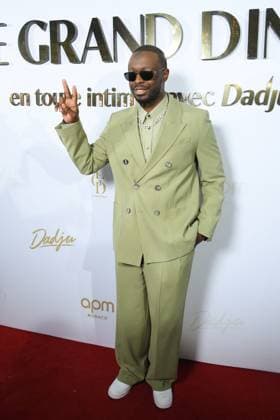 Grand Diner en toute intimite avec Dadju Dadju Djuna at the photocall of her Grand Diner en toute intimite with Dadju on the beach of the Carlton Hotel during the 78th Cannes International Film Festival, France, May 17, 2025 Lionel Urman Bestimage  Copyright: xLIONELxURMANxx xBESTIMAGExLIONELxURMANxx xBESTIMAGEx