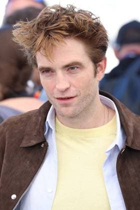 Cannes - Die My Love Photocall Robert Pattinson posing during the Die My Love photocall at the 78th annual Cannes Film Festival at Palais des Festivals on May 18, 2025 in Cannes, France. Photo by Jerome Domine ABACAPRESS.COM Cannes France  Copyright: xDominexJerome ABACAx
