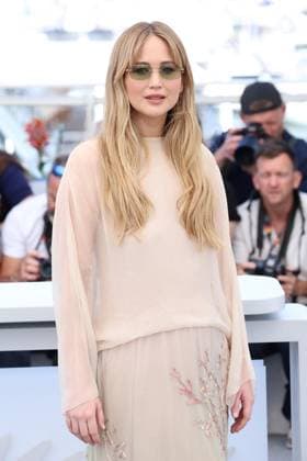 Cannes - Die My Love Photocall Jennifer Lawrence posing during the Die My Love photocall at the 78th annual Cannes Film Festival at Palais des Festivals on May 18, 2025 in Cannes, France. Photo by Jerome Domine ABACAPRESS.COM Cannes France  Copyright: xDominexJerome ABACAx