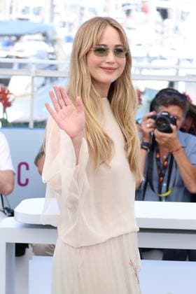 Cannes - Die My Love Photocall Jennifer Lawrence posing during the Die My Love photocall at the 78th annual Cannes Film Festival at Palais des Festivals on May 18, 2025 in Cannes, France. Photo by Jerome Domine ABACAPRESS.COM Cannes France  Copyright: xDominexJerome ABACAx